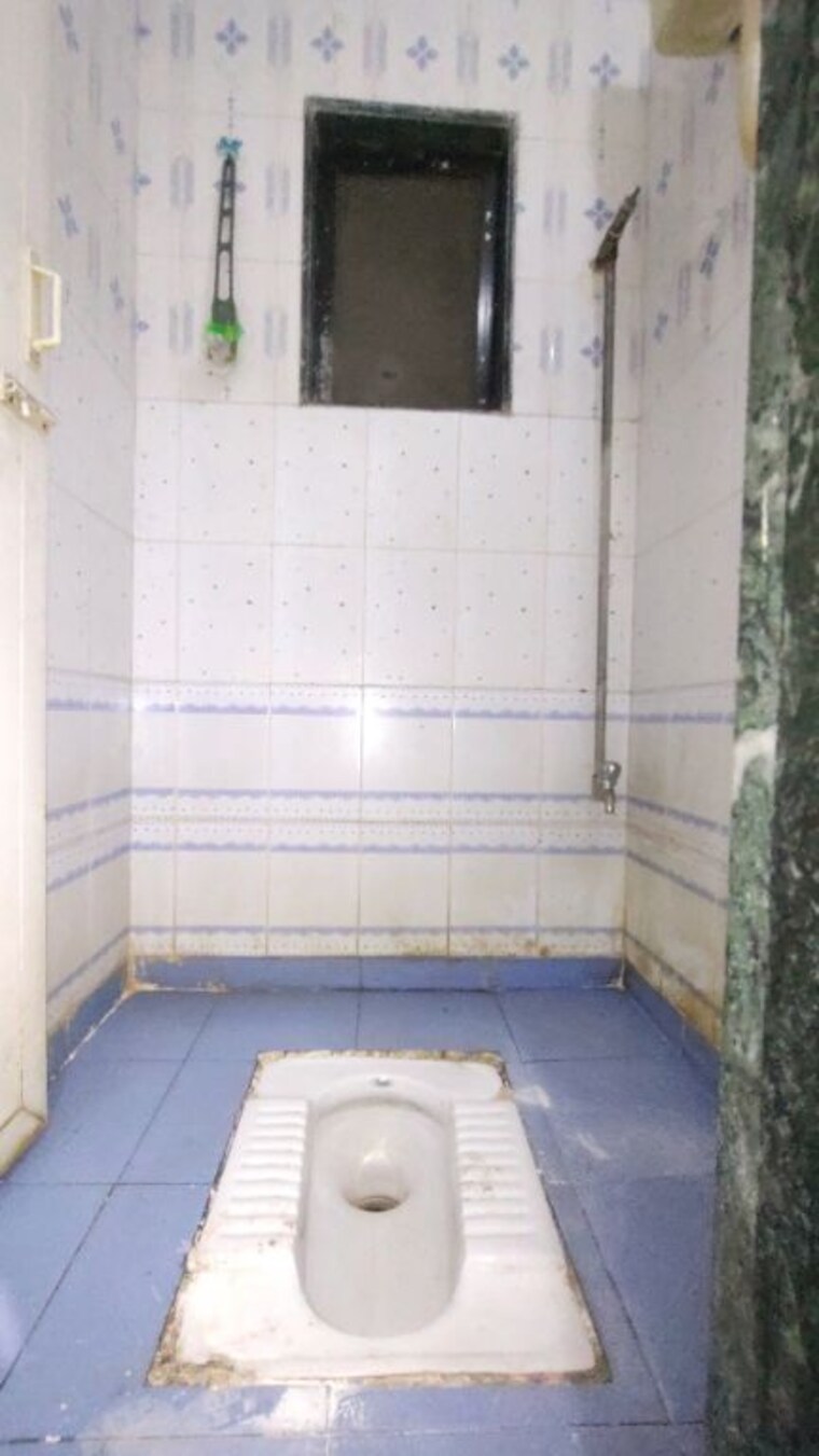Attached Bathroom, haware-panchavati 1.5 Bedroom 950 Sq.Ft. Apartment In Ghansoli Navi Mumbai 9923544