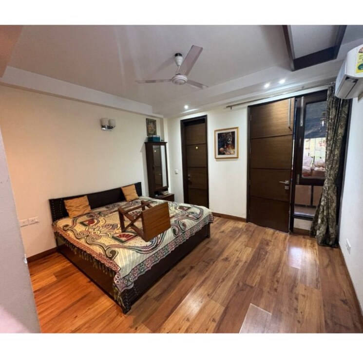 Bedroom, hemkunt colony 3 Bedroom 1600 Sq.Ft. Builder Floor In Hemkunt Colony Delhi 9923547