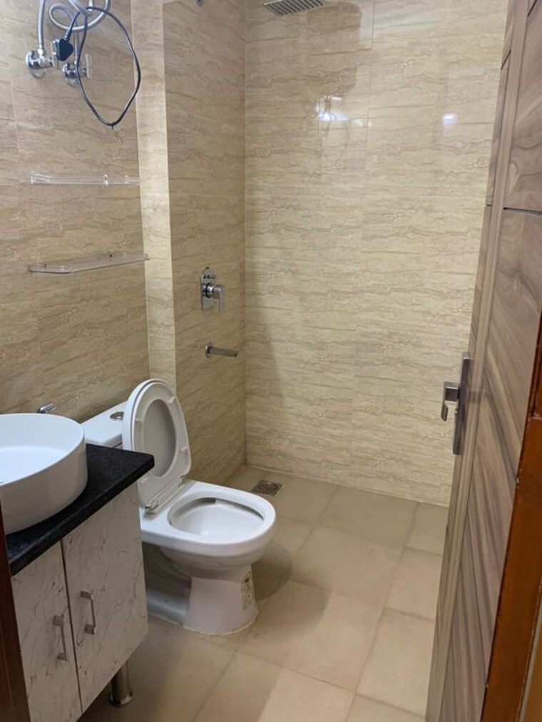 Bathroom, ashiana-mulberry 3 Bedroom 994 Sq.Ft. Apartment In Sohna Sector 2 Gurgaon 9923550