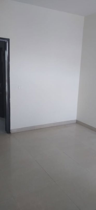 2 BHK + Extra Room Apartment For Rent in Omaxe Lake