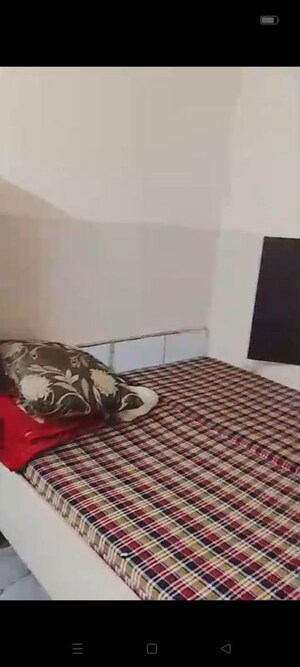 Parking in 1 RK Builder Floor at RWA Apartments Sector 45, Sector 45 – for Rent