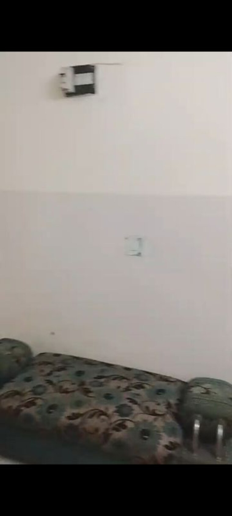 Room, rwa-apartments-sector-45 1 RK 400 Sq.Ft. Builder Floor In Sector 45 Noida 9923569