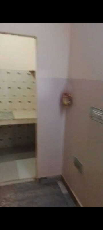 1 RK Builder Floor For Rent in RWA Apartments Sector 45, Sector 45