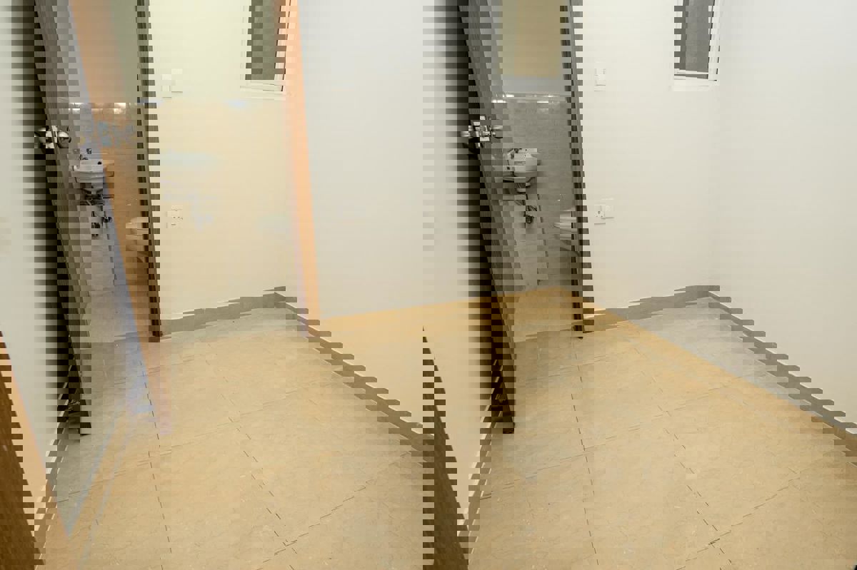 2.5 BHK + Servant Room 1100 Sq.Ft. Apartment in Sikka Kaamya Greens