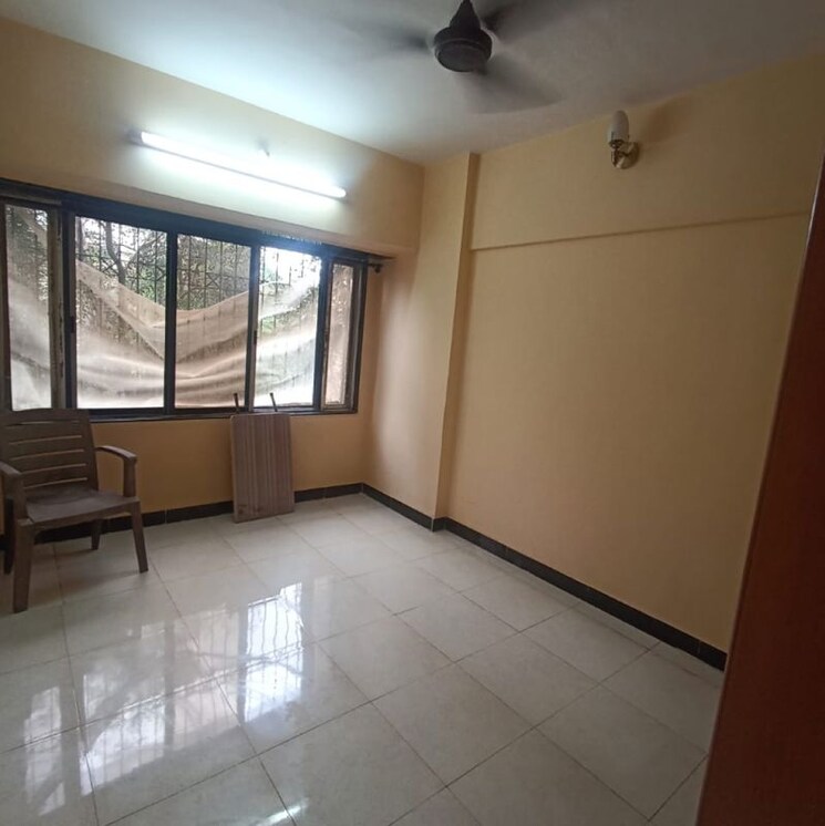 Room, ic colony 2 Bedroom 650 Sq.Ft. Apartment In Ic Colony Mumbai 9923576