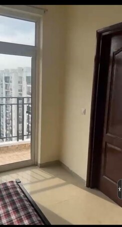 3.5 BHK + Servant Room Apartment For Rent in Omaxe R2