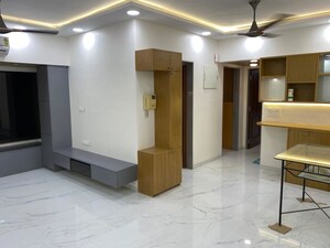 Room in 2 BHK Apartment at Evershine Greens, Andheri West – for Rent