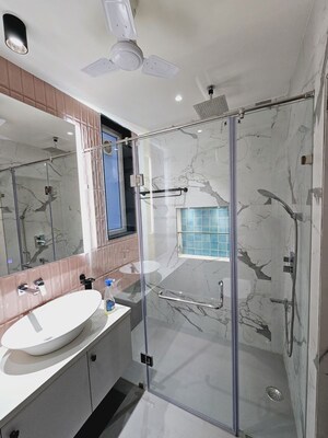 Bathroom in 4 BHK Independent House at RWA Apartments Sector 40, Sector 40 – for Rent