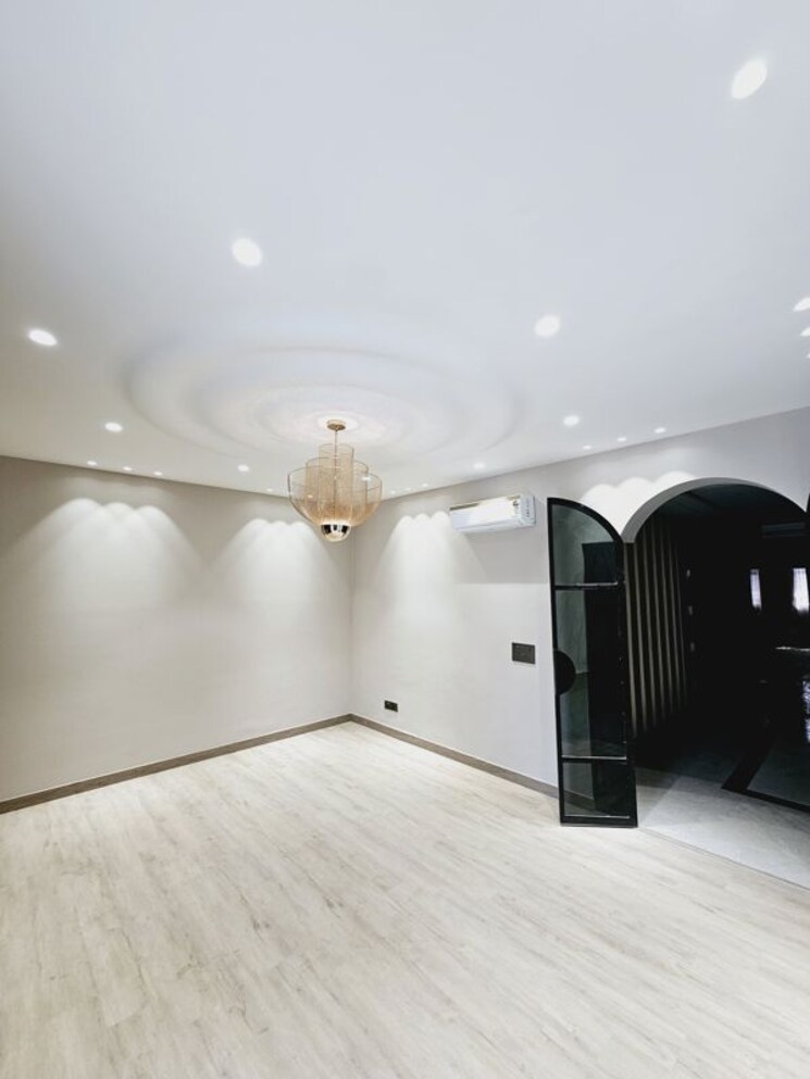 undefined, rwa-apartments-sector-40 4 Bedroom 200 Sq.Mt. Independent House In Sector 40 Noida 9923595