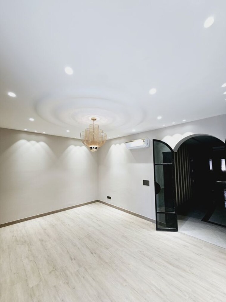 undefined, rwa-apartments-sector-40 4 Bedroom 200 Sq.Mt. Independent House In Sector 40 Noida 9923595