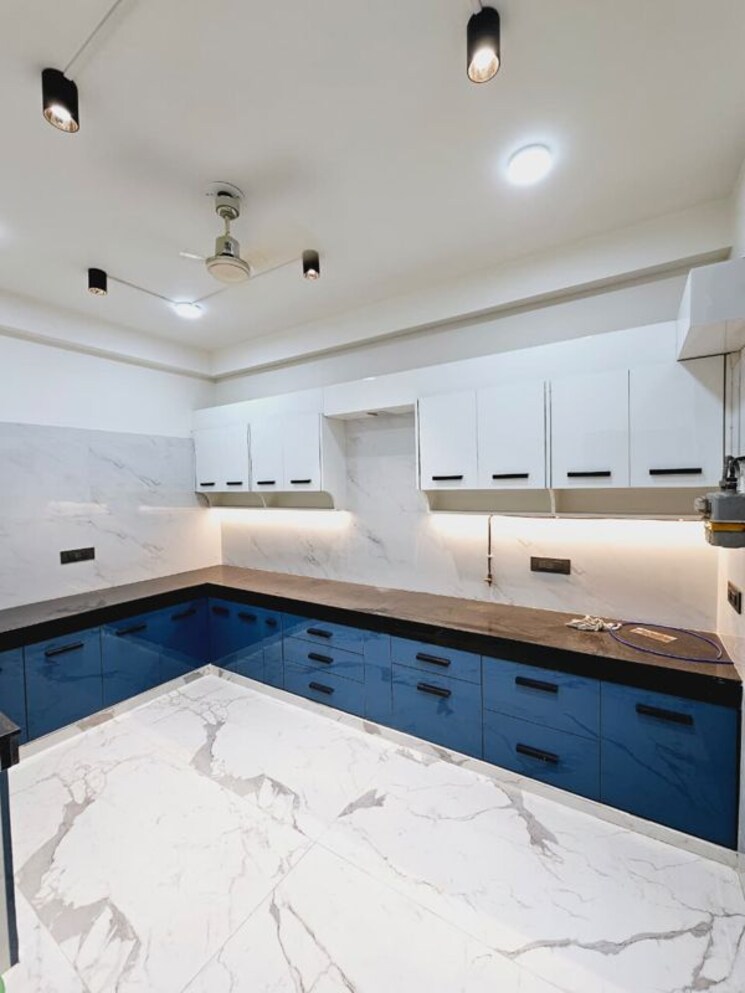 Kitchen, rwa-apartments-sector-40 4 Bedroom 200 Sq.Mt. Independent House In Sector 40 Noida 9923595