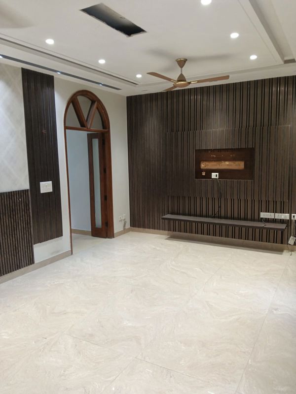 6+ BHK + Pooja Room,Servant Room,Study Room Independent House For Rent in RWA Apartments Sector 40
