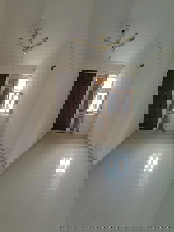 3 BHK Builder Floor For Sale in Pitampura