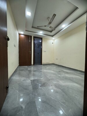 Room in 2 BHK Builder Floor at Palm Residency Chhatarpur, Rajpur Khurd Extension – for Rent