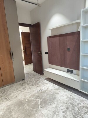 Room in 3 BHK Builder Floor at Pitampura – for Sale