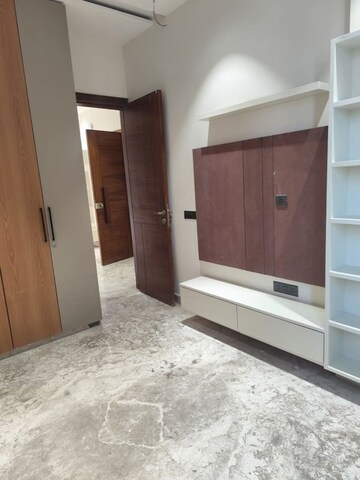 Room in 3 BHK Builder Floor at Pitampura – for Sale