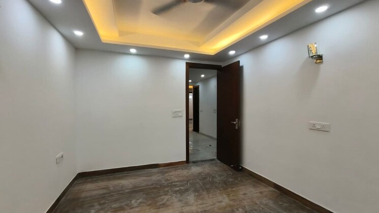 Room, pitampura 3 Bedroom 1000 Sq.Ft. Builder Floor In Pitampura Delhi 9923642