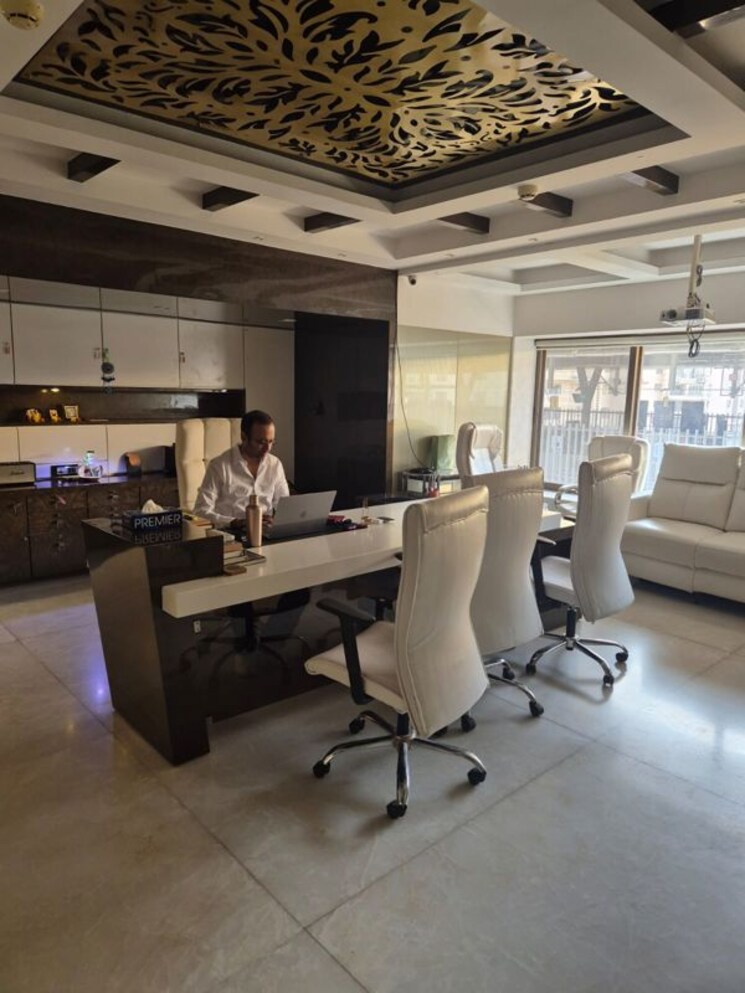 Team Area, andheri west Commercial Office Space 3000 Sq.Ft. In Andheri West Mumbai 9923647