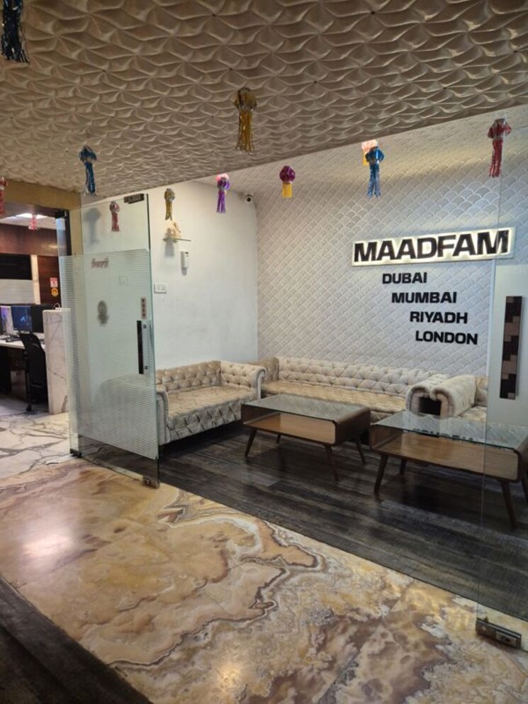 Common Area, andheri west Commercial Office Space 3000 Sq.Ft. In Andheri West Mumbai 9923647