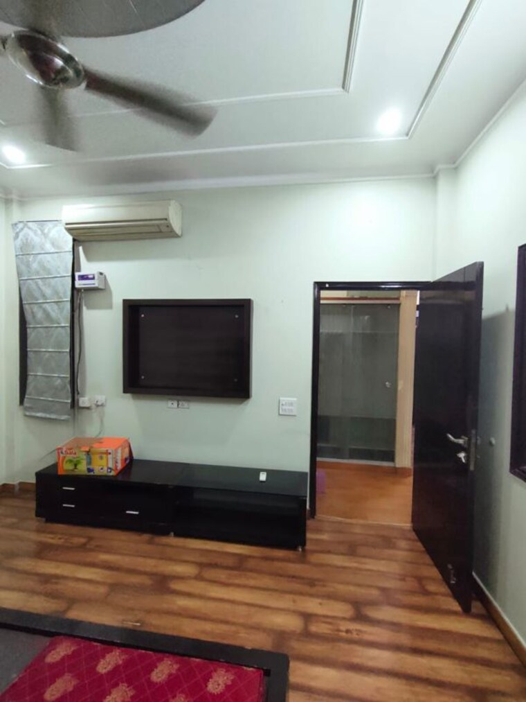 Kitchen, pitampura 6+ Bedroom 1000 Sq.Ft. Independent House In Pitampura Delhi 9923656