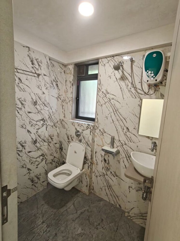 Bathroom, gurukrupa-divyam 3 Bedroom 950 Sq.Ft. Apartment In Ghatkopar East Mumbai 9923658