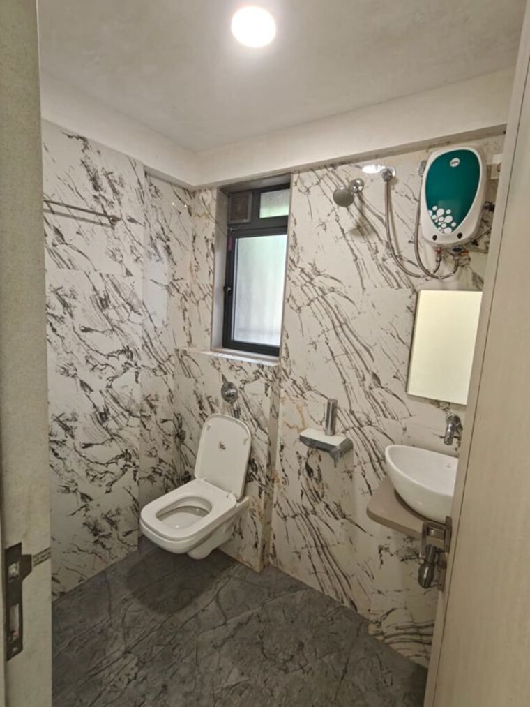 Bathroom, gurukrupa-divyam 3 Bedroom 950 Sq.Ft. Apartment In Ghatkopar East Mumbai 9923658