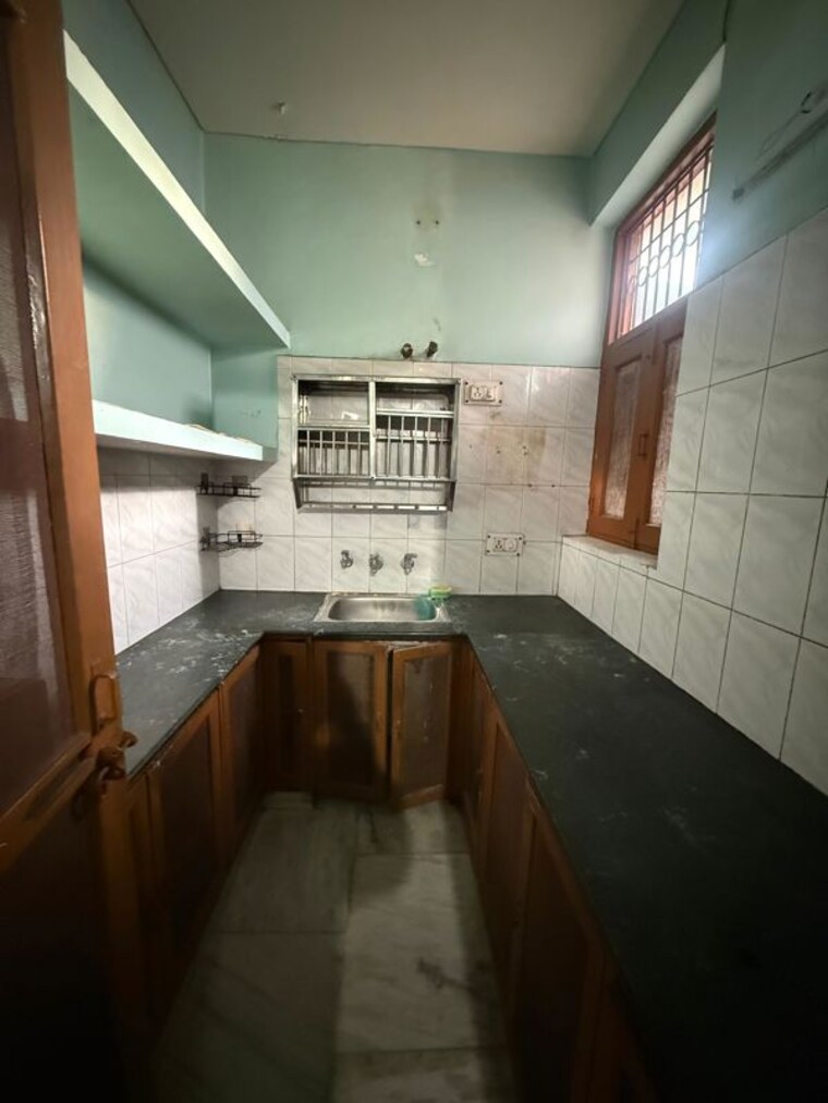 Kitchen, paschim vihar 2 Bedroom 1150 Sq.Ft. Builder Floor In Paschim Vihar Delhi 9923669