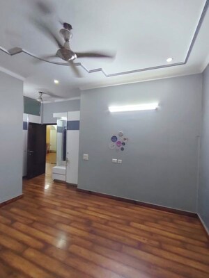 Room in 6+ BHK Independent House at Pitampura – for Sale