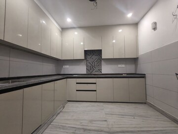 Kitchen in 6+ BHK Independent House at Pitampura – for Sale