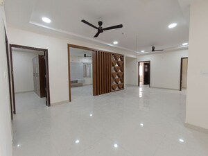 Room in 2 BHK Apartment at Aparna Zenon, Puppalaguda – for Rent