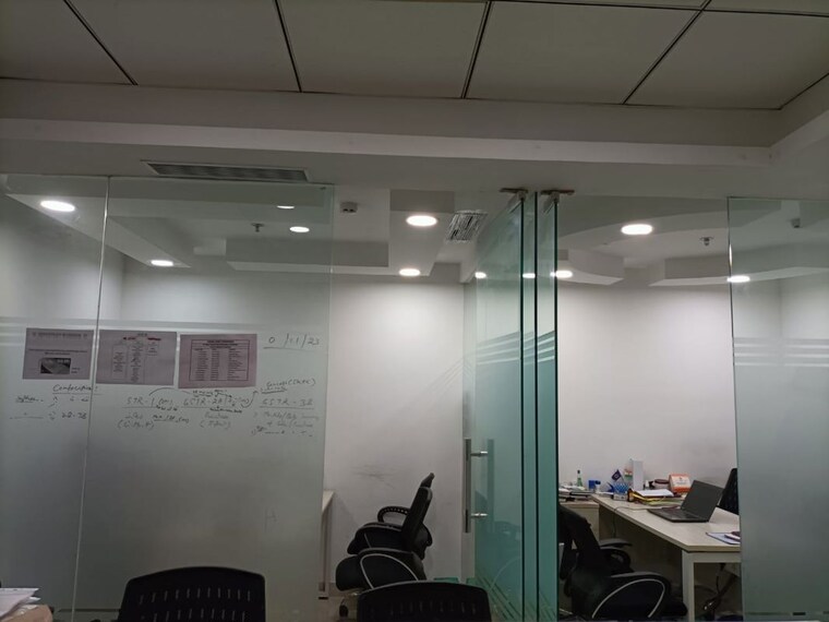 Team Area, spaze-itech-park Commercial Office Space 1000 Sq.Ft. In Sector 49 Gurgaon 9923693