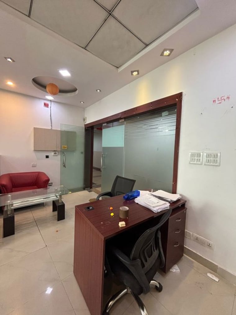 Team Area, spazedge Commercial Office Space 970 Sq.Ft. In Sector 47 Gurgaon 9923704