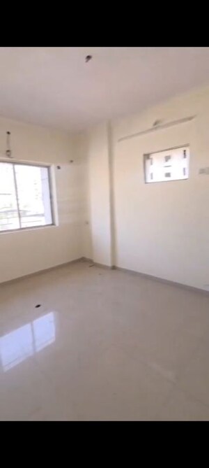 Room in 1 BHK Apartment at Pooja Park CHS Mira Road, Mira Road – for Rent