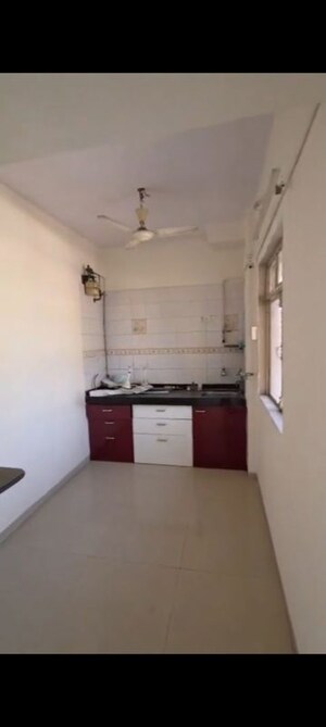 Furnished Amenities in 1 BHK Apartment at Pooja Park CHS Mira Road, Mira Road – for Rent