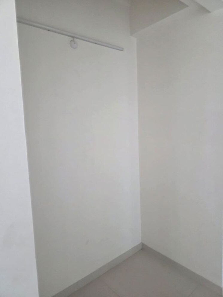 Room, kurla west 1 Bedroom 500 Sq.Ft. Apartment In Kurla West Mumbai 9923746