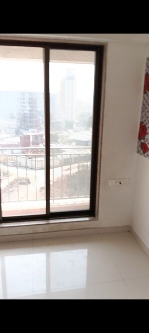 Room in 1 BHK Apartment at Tiara Hills, Mira Road – for Sale