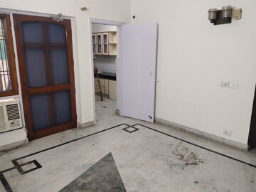 Room in 3 BHK Apartment at Sector 21c – for Rent