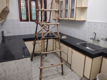 Staircase in 3 BHK Apartment at Sector 21c – for Rent