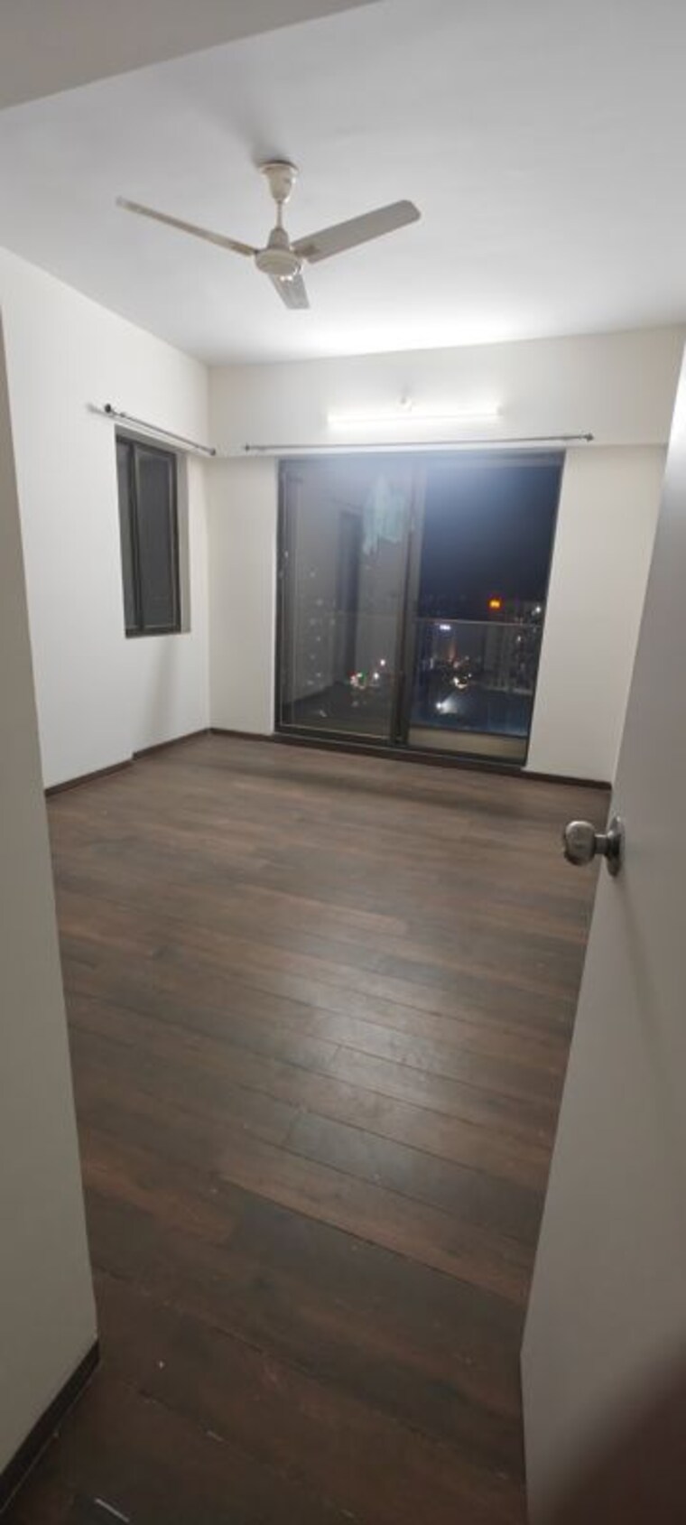 Room, elina 3 Bedroom 1350 Sq.Ft. Apartment In Mohammadwadi Pune 9923771