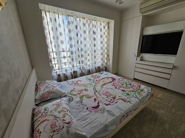 Bedroom, oberoi-springs 2.5 Bedroom 900 Sq.Ft. Apartment In Andheri West Mumbai 9923788