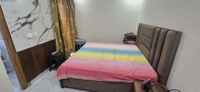 Bedroom, pitampura 3 Bedroom 1100 Sq.Ft. Apartment In Pitampura Delhi 9923794