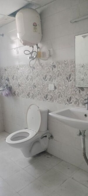 2 BHK Apartment For Rent in VVIP Mangal, Raj Nagar Extension