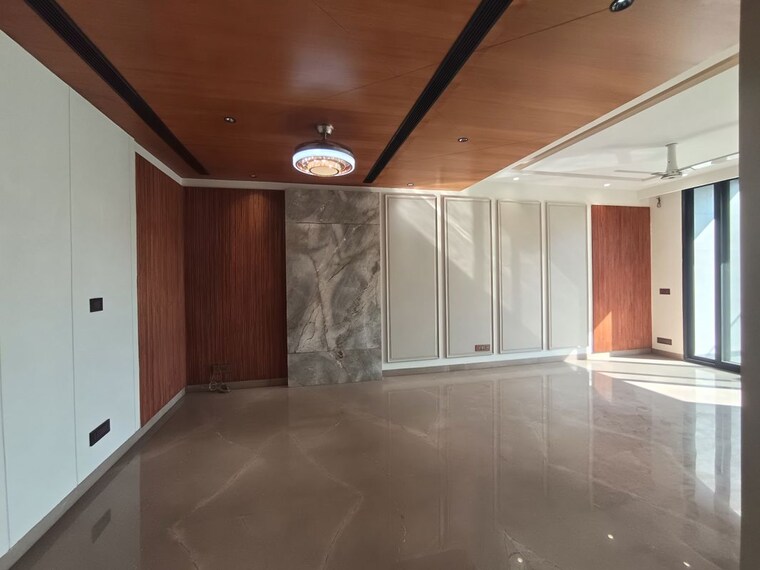 Kitchen, dlf phase i 4 Bedroom 316 Sq.Yd. Builder Floor In Dlf Phase I Gurgaon 9923831