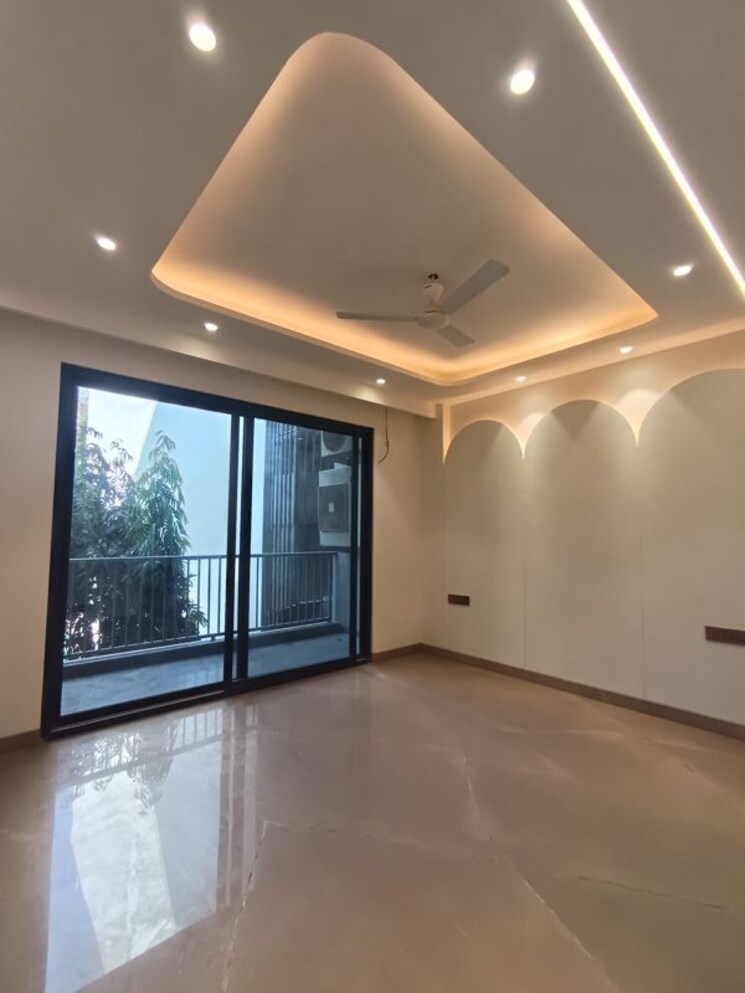 Room, dlf phase i 4 Bedroom 316 Sq.Yd. Builder Floor In Dlf Phase I Gurgaon 9923831