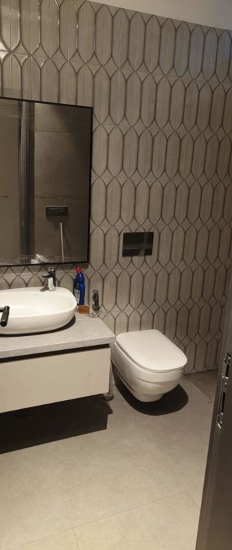 Bathroom, greater kailash ii 3 Bedroom 255 Sq.Yd. Independent House In Greater Kailash ii Delhi 9923846