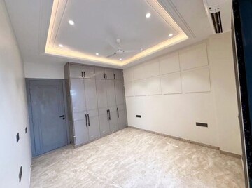 Bedroom in 3 BHK Builder Floor at Kalkaji – for Rent