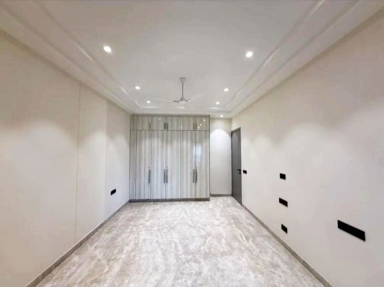 Master Bedroom, kalkaji 3 Bedroom 2000 Sq.Ft. Builder Floor In Kalkaji Delhi 9923862