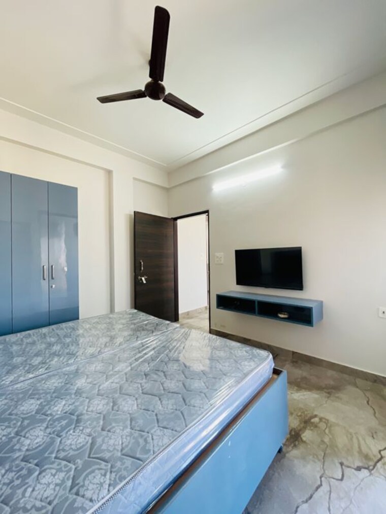 Bedroom, sector 52 1 Bedroom 460 Sq.Ft. Builder Floor In Sector 52 Gurgaon 9923864