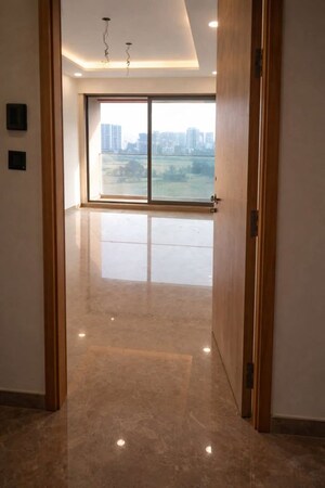 Room in 3 BHK Apartment at Lotus Aurus, Andheri West – for Rent