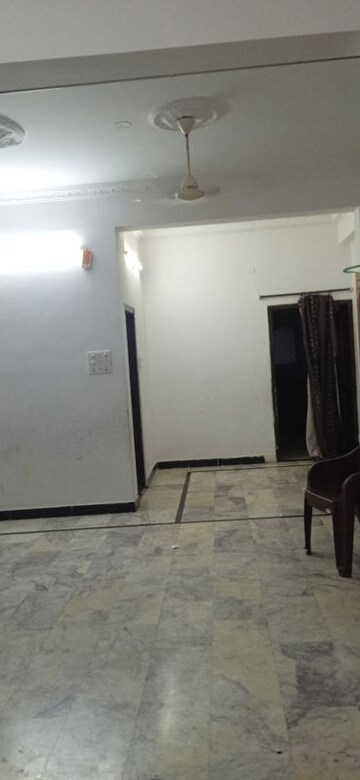 Room in 2 BHK Apartment at Masab Tank – for Rent